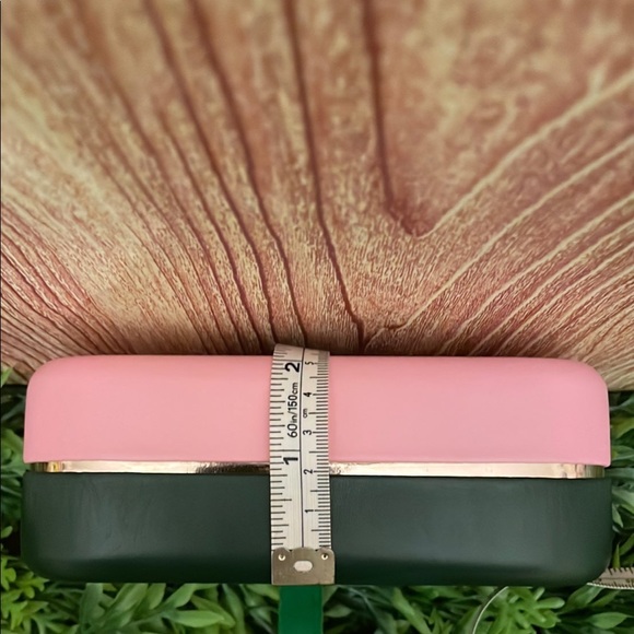 Kate Spade Hello Sunshine Sunglasses Case - Picture 7 of 9